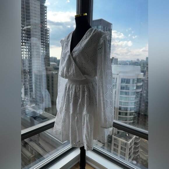 🆕 LILLY PULITZER 🧿 NWT Taviana Dress Resort White Circle Bloom Eyelet - Sz 12 - Picture 9 of 16